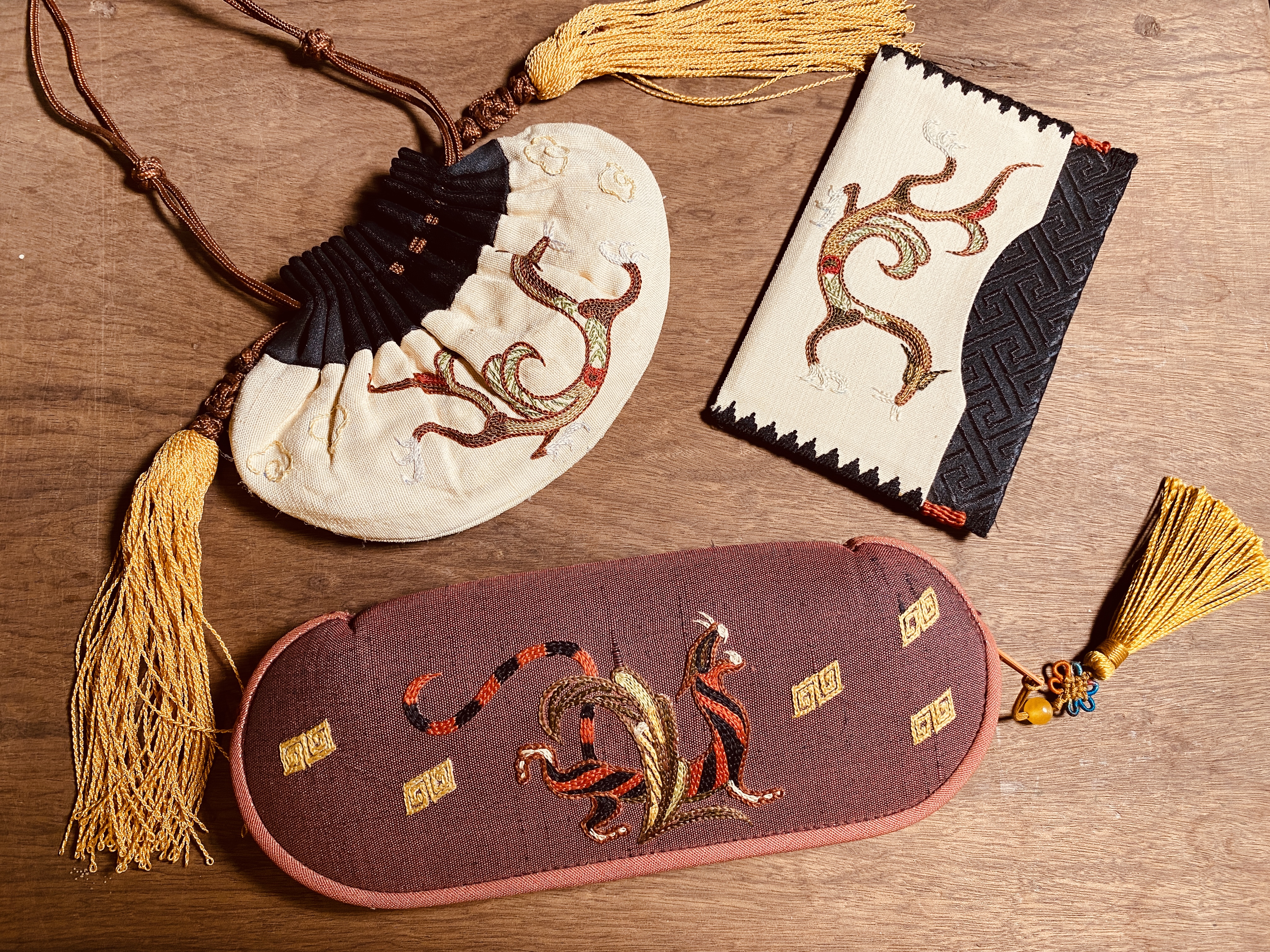 2017年“楚韻繡品”獲“中國(guó)品牌旅游商品”.jpg